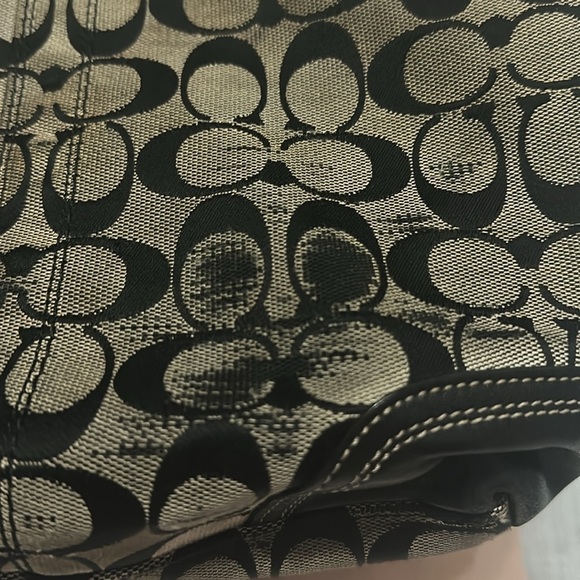 Coach Vintage Hampton F13973
Handbag Signature Jacquard &
Leather - Picture 11 of 16